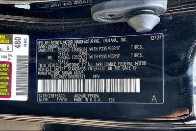 2022 Toyota Sienna XLE 8 Passenger