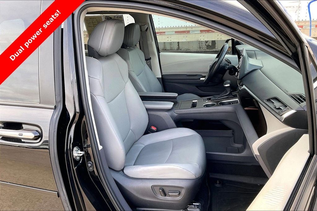 2022 Toyota Sienna XLE 8 Passenger