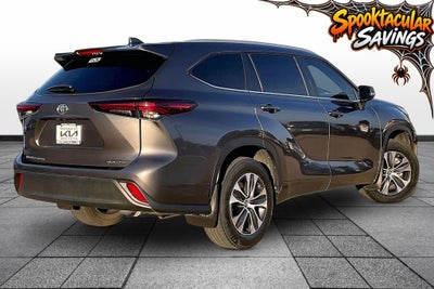 2024 Toyota Highlander XLE