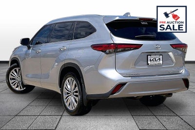 2023 Toyota Highlander Platinum