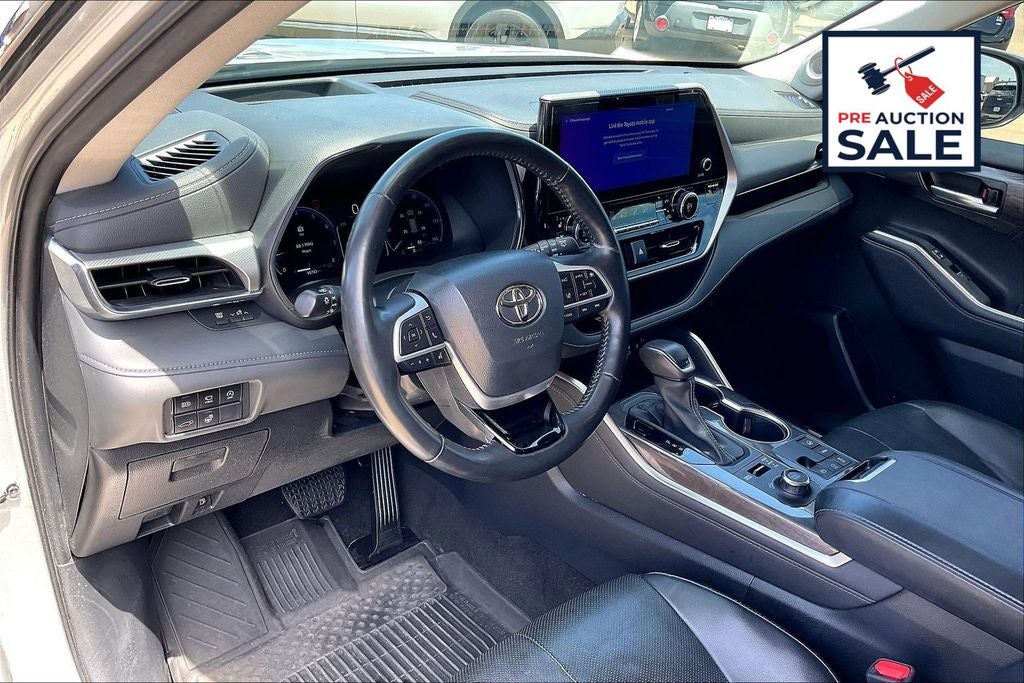 2023 Toyota Highlander Platinum