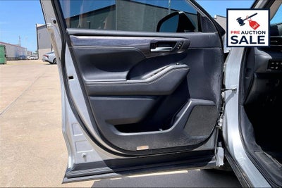 2023 Toyota Highlander Platinum