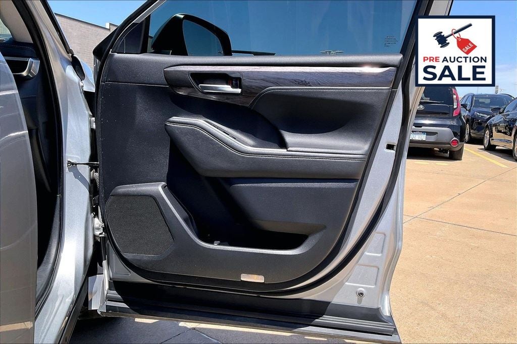 2023 Toyota Highlander Platinum