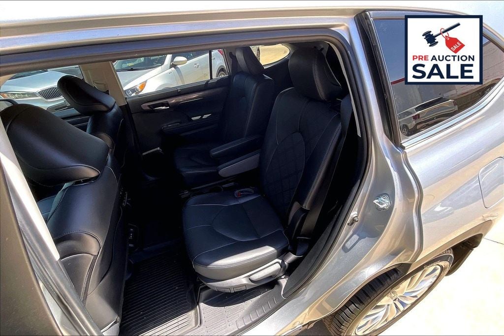 2023 Toyota Highlander Platinum