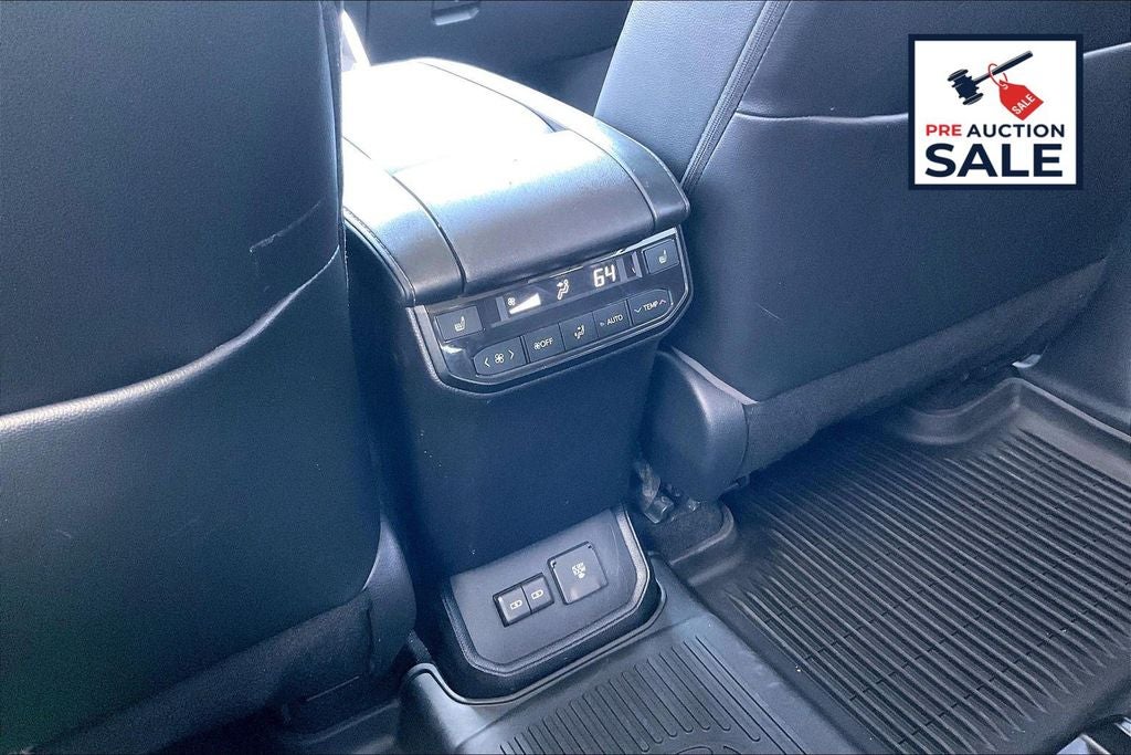 2023 Toyota Highlander Platinum