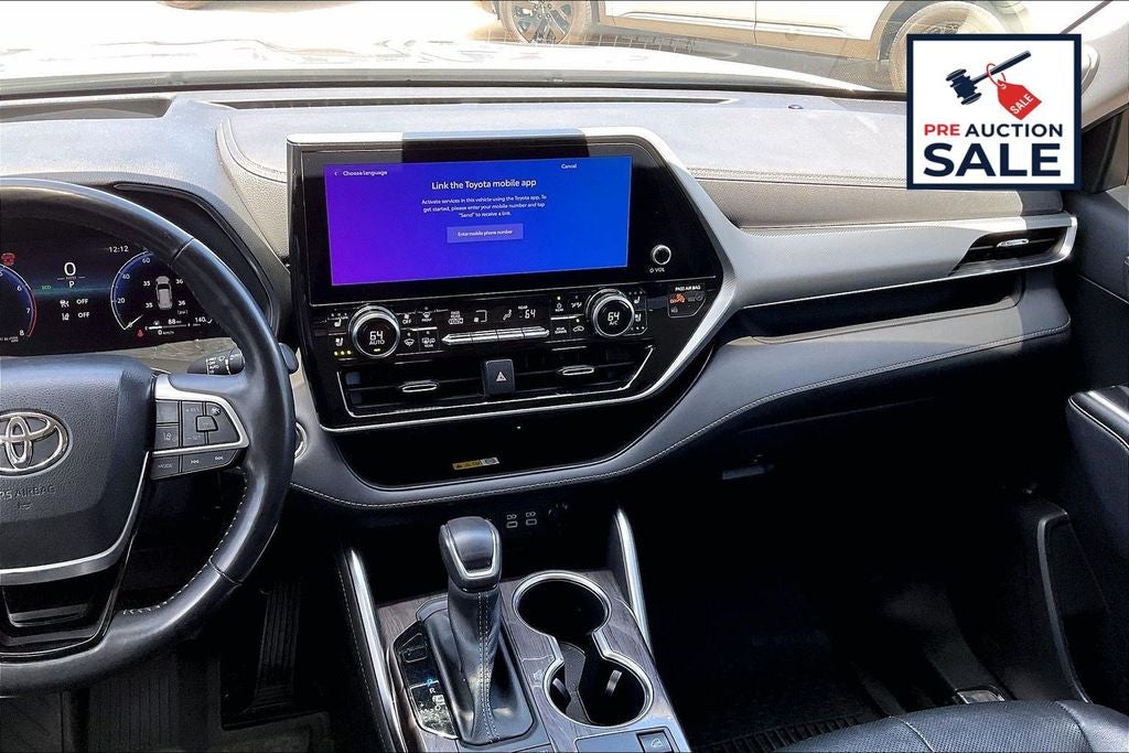 2023 Toyota Highlander Platinum