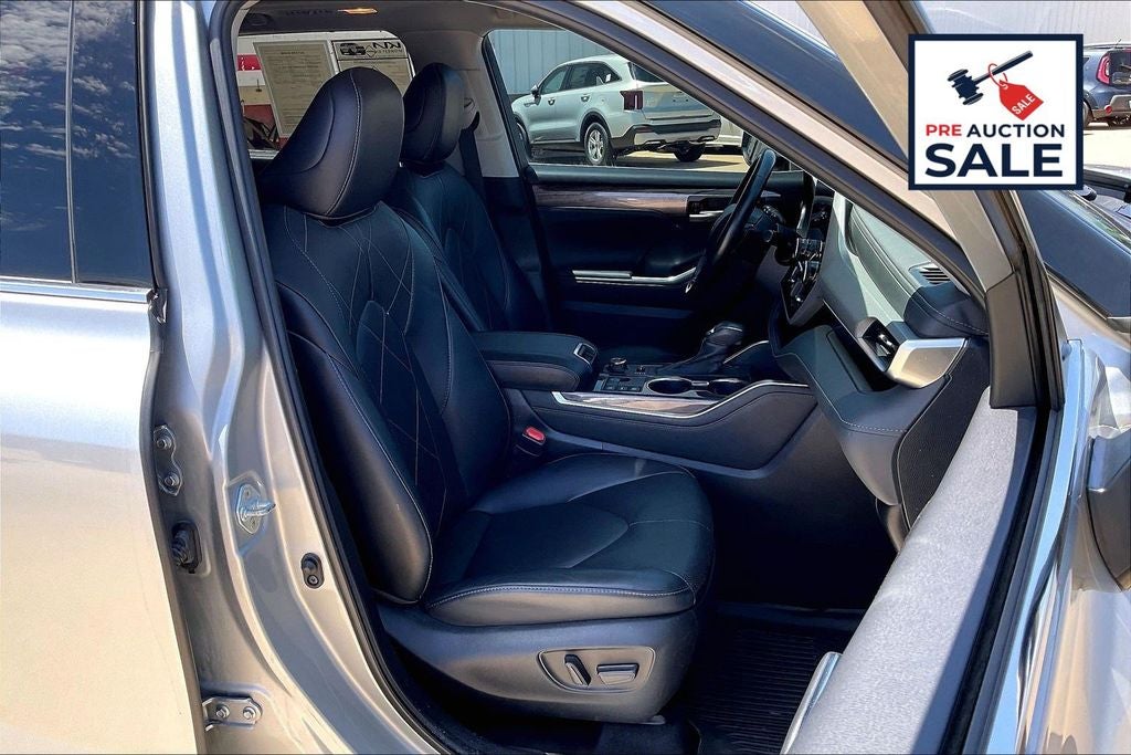 2023 Toyota Highlander Platinum