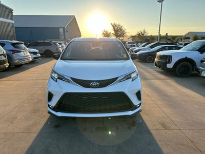 2021 Toyota Sienna XSE 7 Passenger