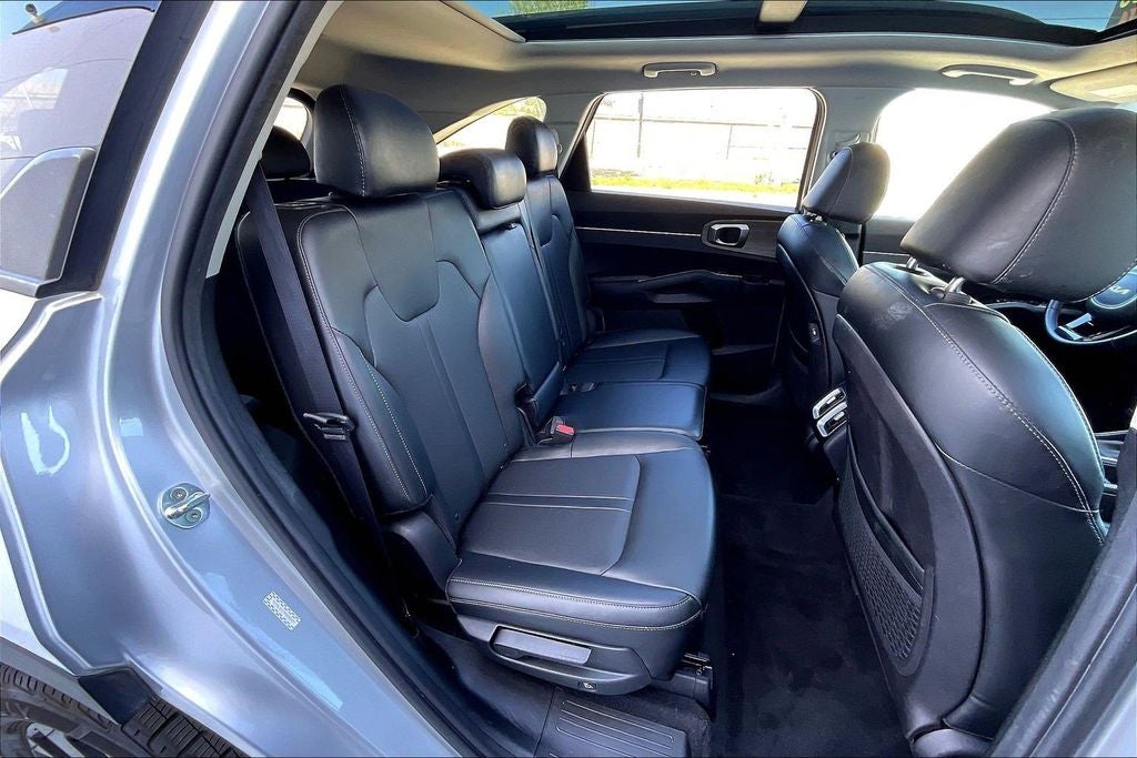 2022 Kia Sorento S