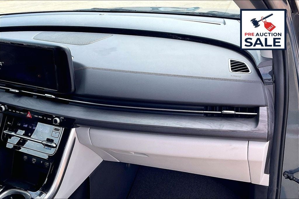 2024 Kia Carnival EX