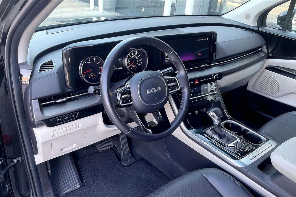 2024 Kia Carnival EX