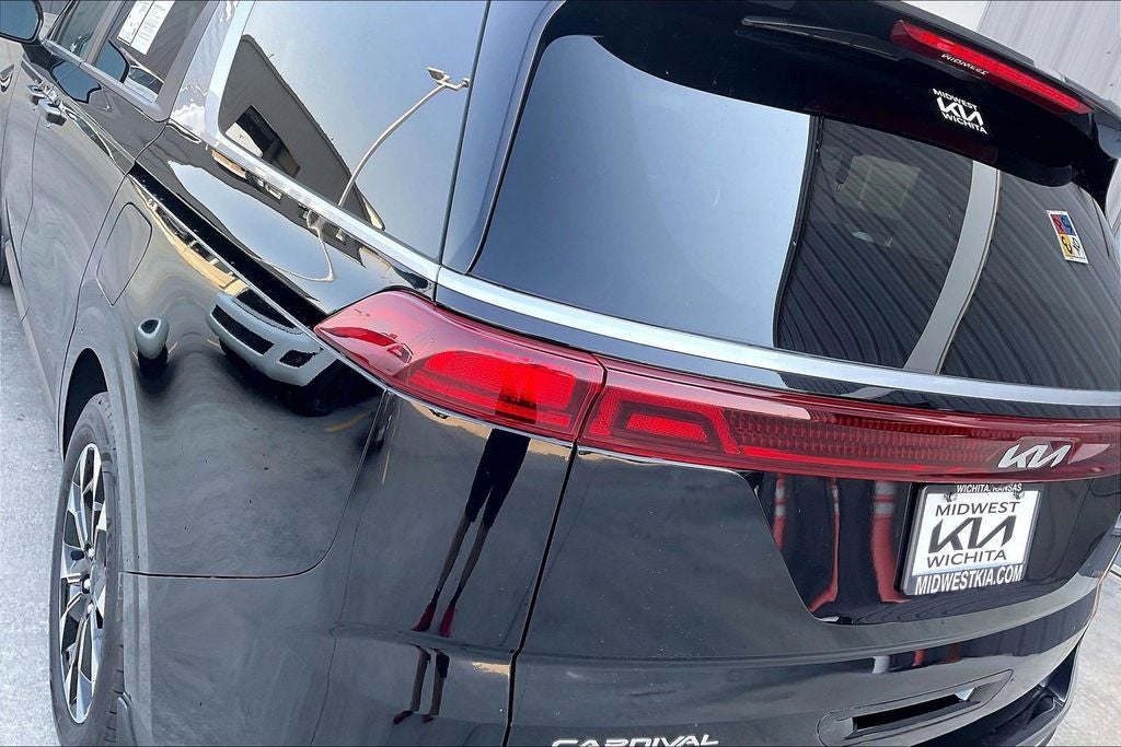 2024 Kia Carnival EX