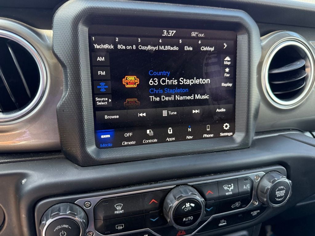 2023 Jeep Wrangler 4-Door Sahara