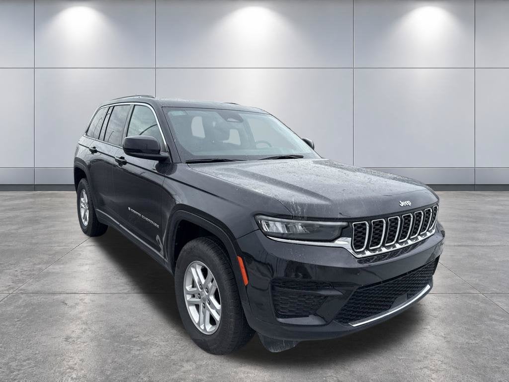2024 Jeep Grand Cherokee Laredo 4x2