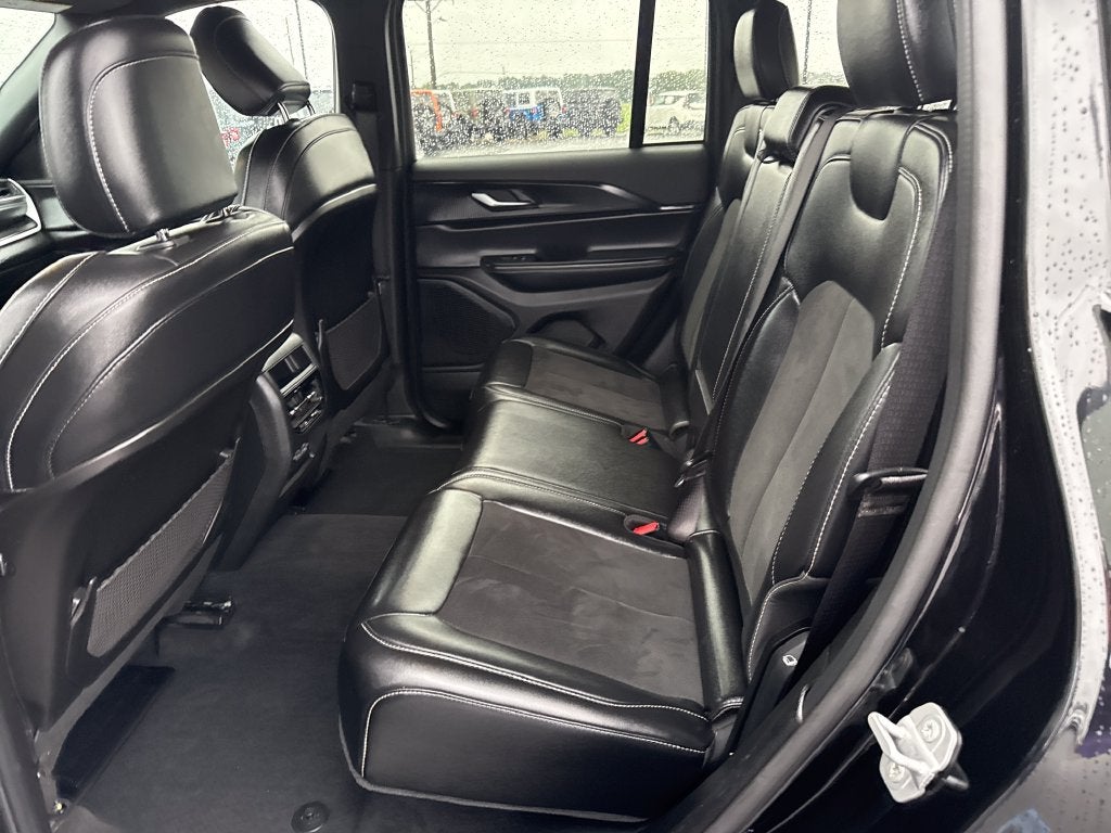 2025 Jeep Grand Cherokee Altitude 4x4