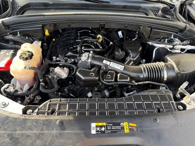 2023 Jeep Grand Cherokee Laredo 4x4