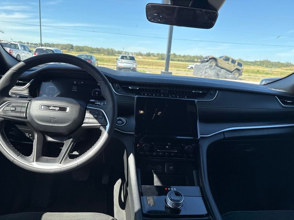 2025 Jeep Grand Cherokee Altitude 4x4