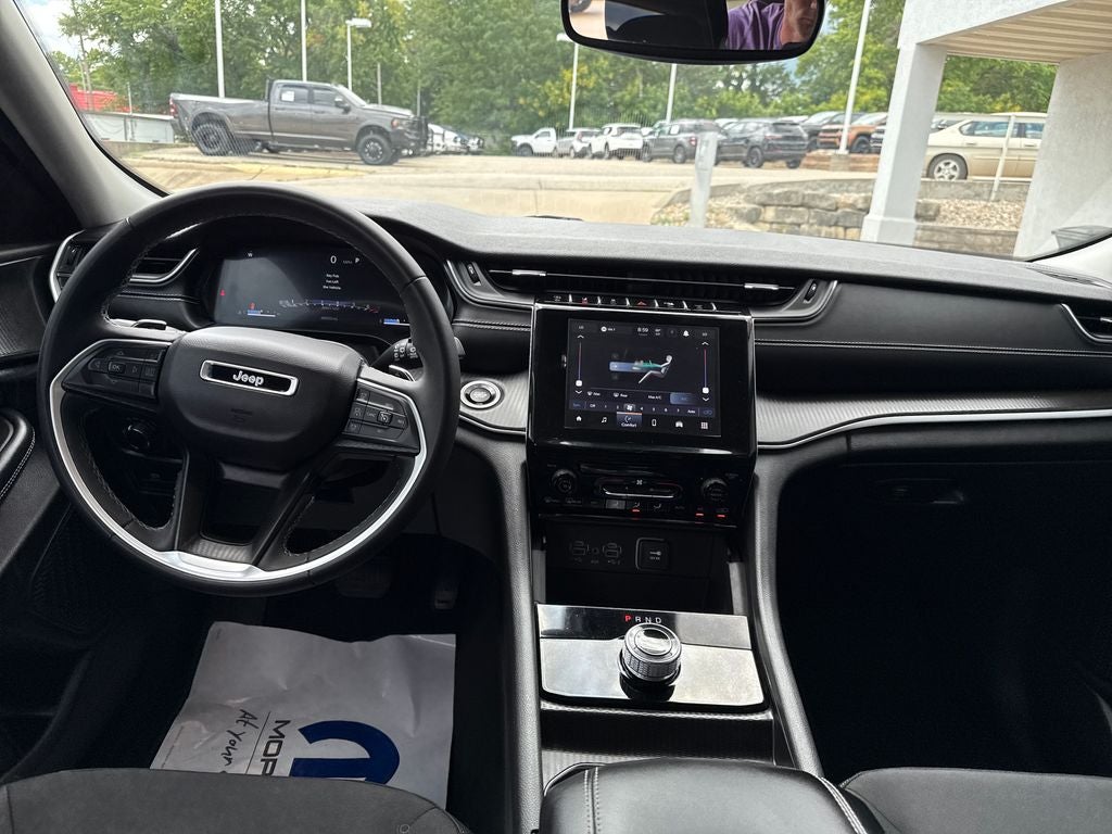 2024 Jeep Grand Cherokee Laredo 4x4