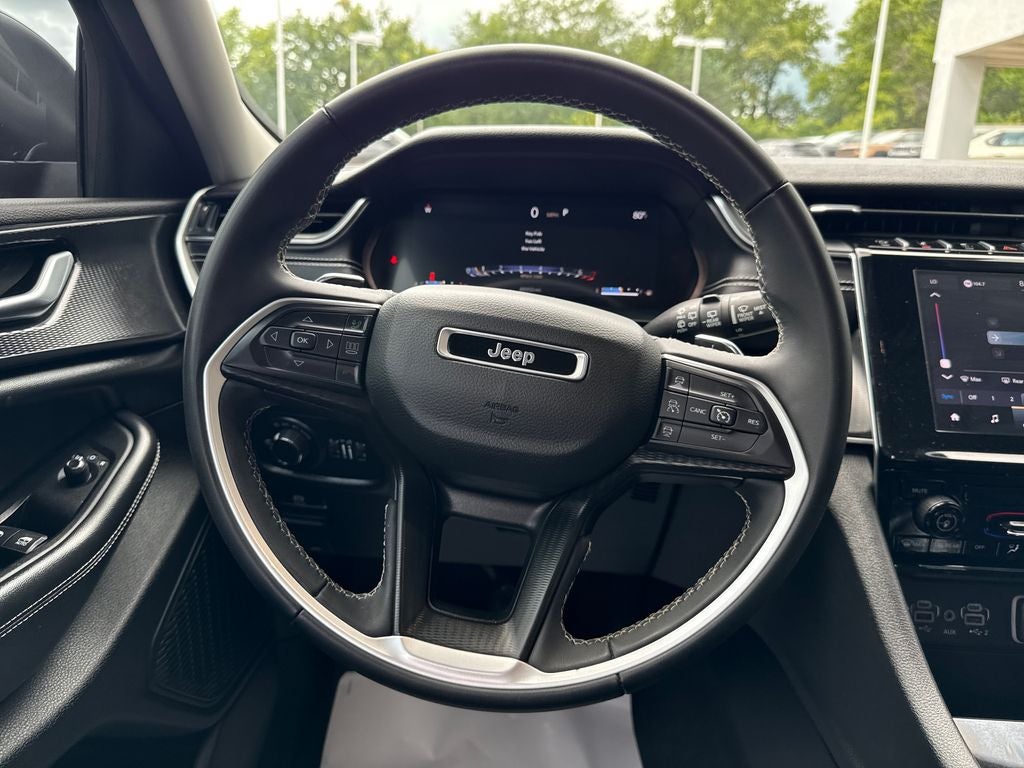 2024 Jeep Grand Cherokee Laredo 4x4