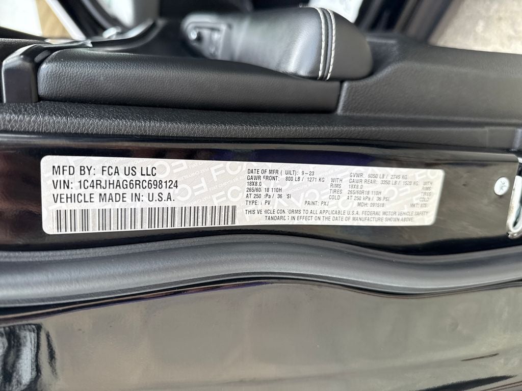 2024 Jeep Grand Cherokee Laredo 4x4