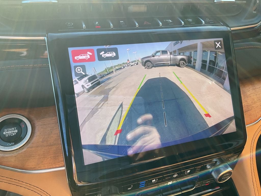 2022 Jeep Grand Cherokee Summit Reserve