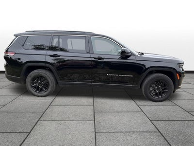 2025 Jeep Grand Cherokee L Laredo X 4x4
