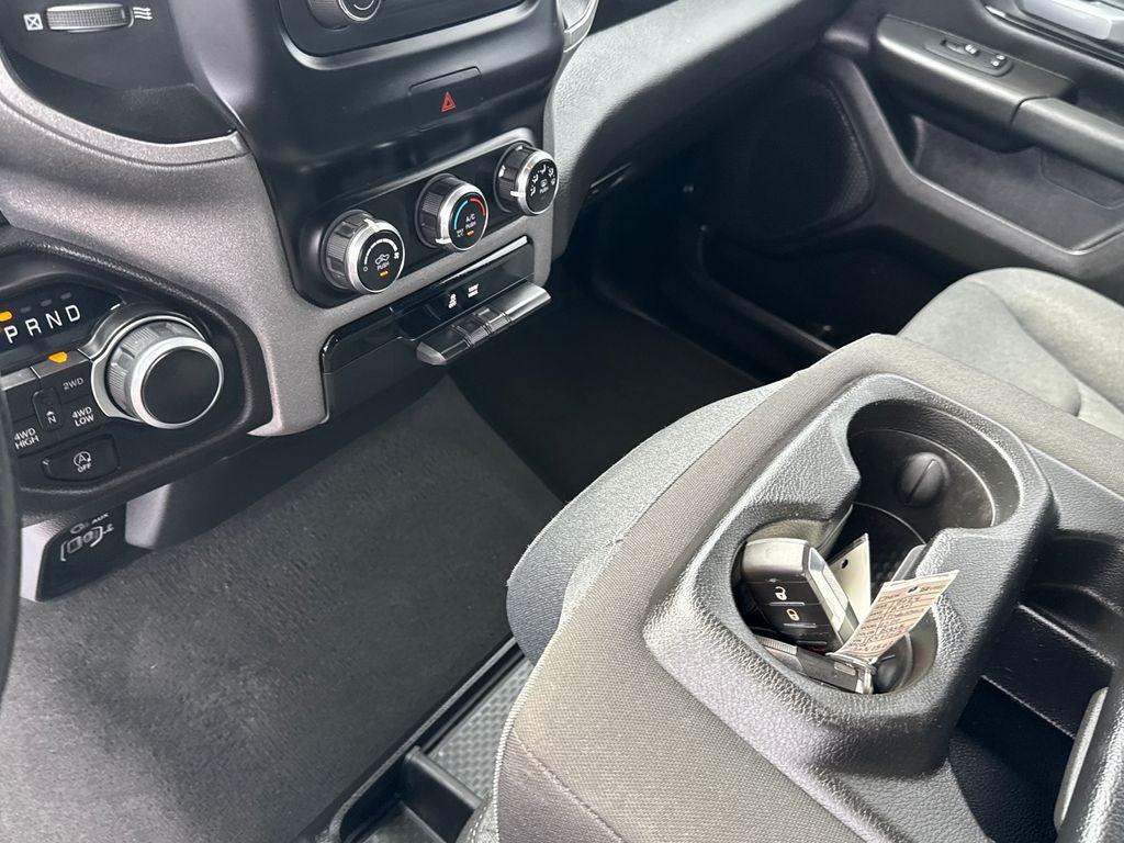 2024 RAM 1500 Tradesman Crew Cab 4x4 5'7' Box