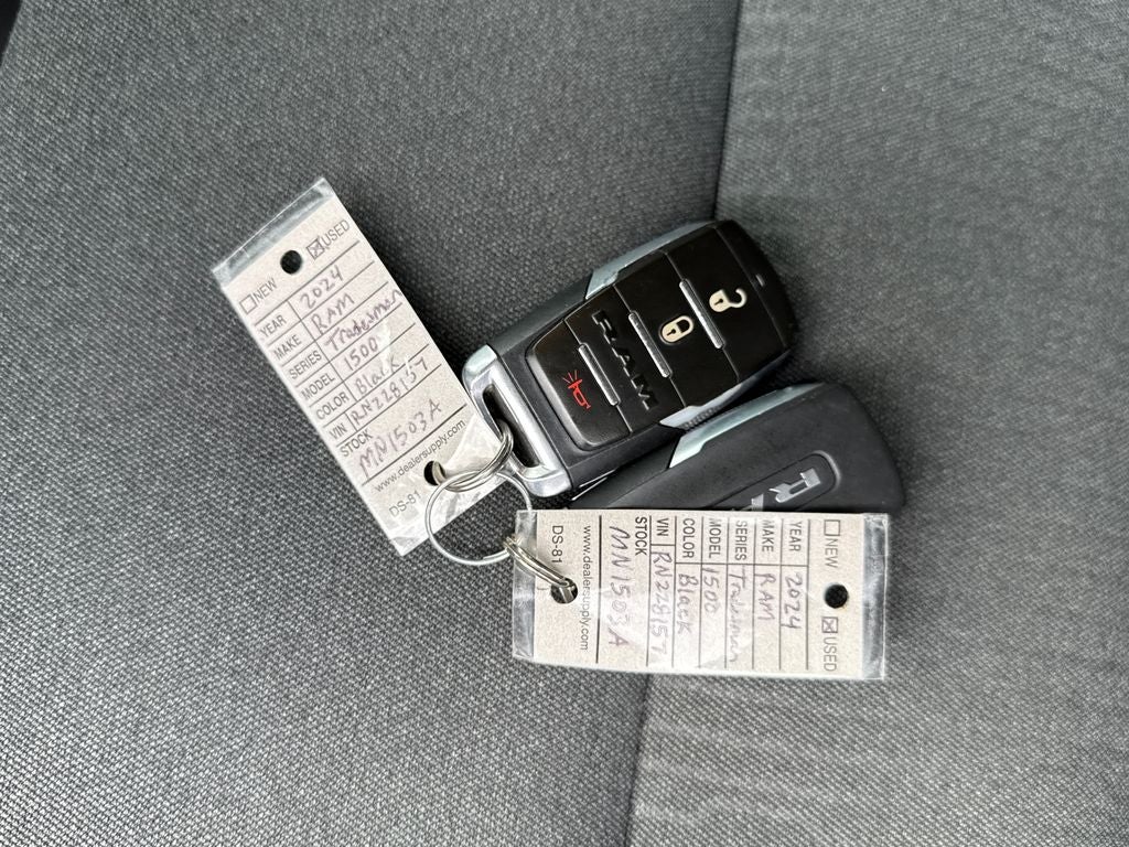 2024 RAM 1500 Tradesman Crew Cab 4x4 5'7' Box