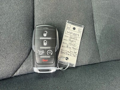 2025 RAM 1500 Big Horn Crew Cab 4x4 5'7' Box