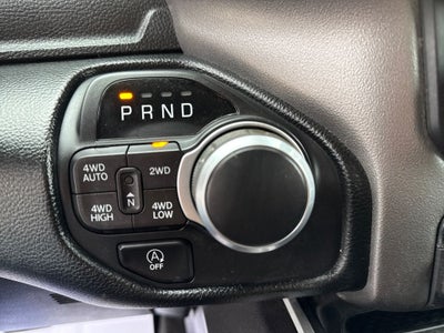 2020 RAM 1500 Big Horn Crew Cab 4x4 5'7' Box