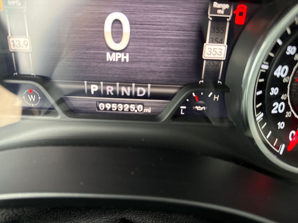 2020 RAM 1500 Big Horn Crew Cab 4x4 5'7' Box