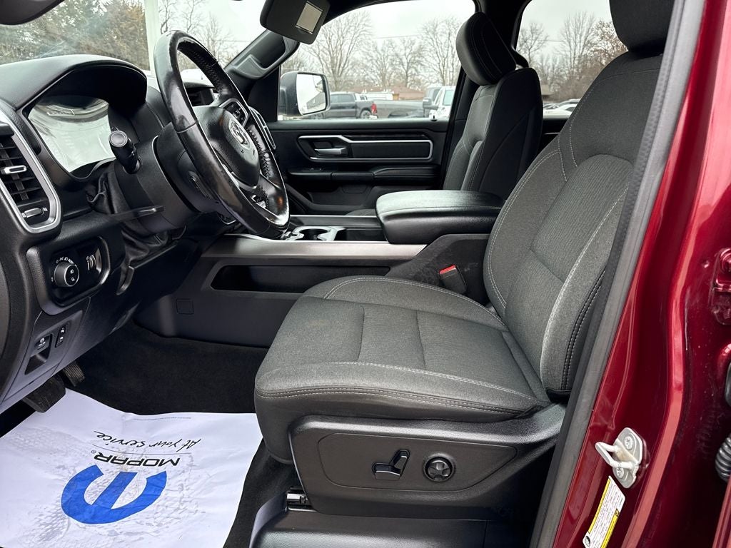 2020 RAM 1500 Big Horn Crew Cab 4x4 5'7' Box