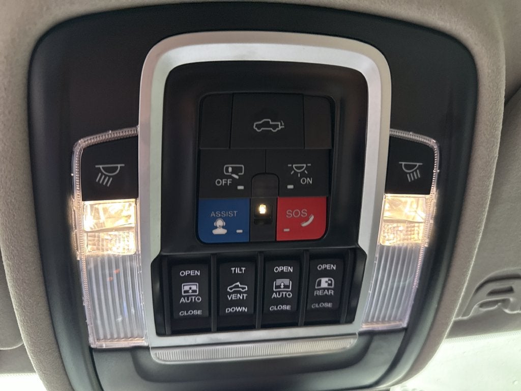 2024 RAM 1500 Limited Crew Cab 4x4 5'7' Box