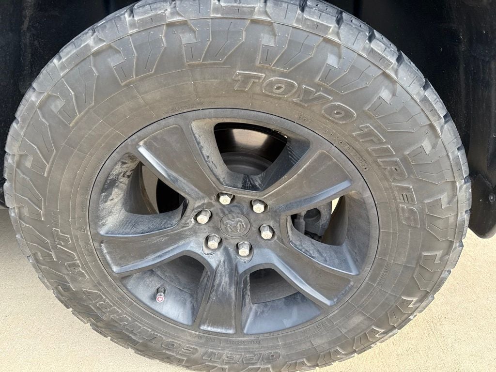 2021 RAM 1500 Laramie Crew Cab 4x4 5'7' Box