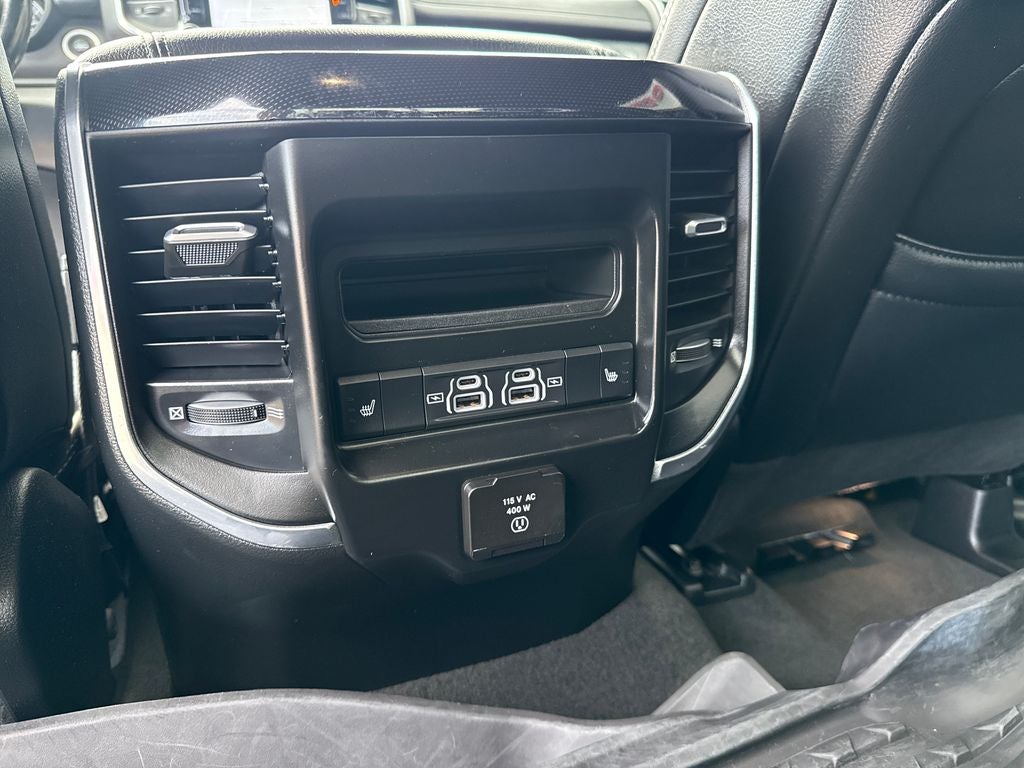 2021 RAM 1500 Laramie Crew Cab 4x4 5'7' Box