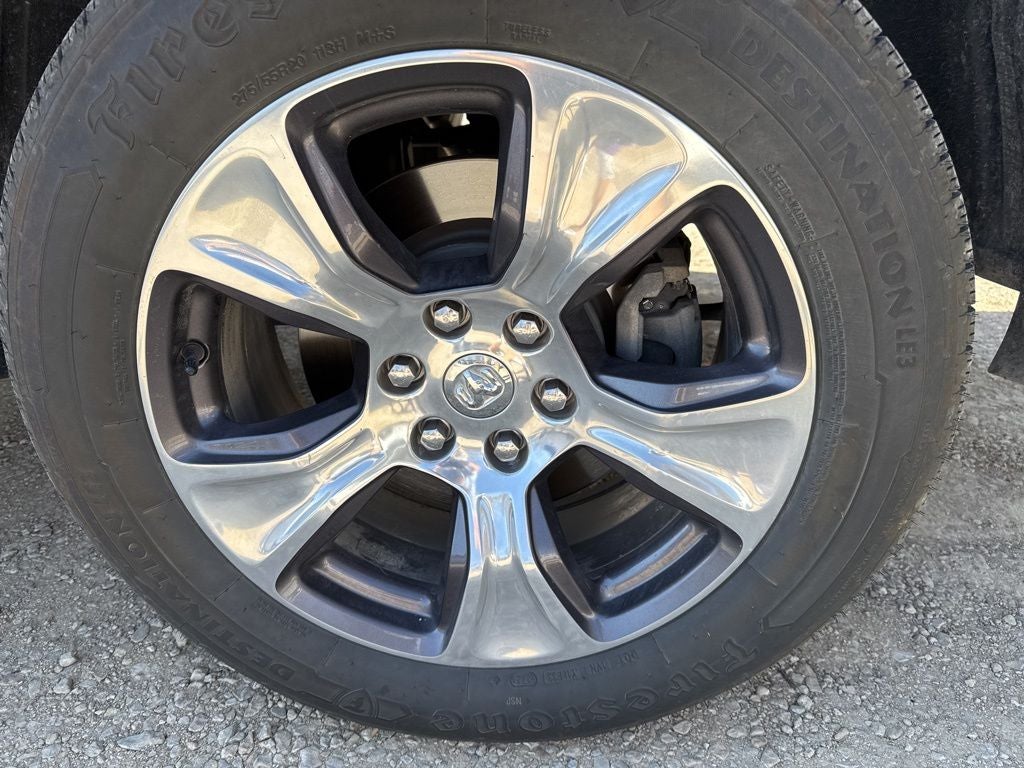 2022 RAM 1500 Laramie Crew Cab 4x4 5'7' Box