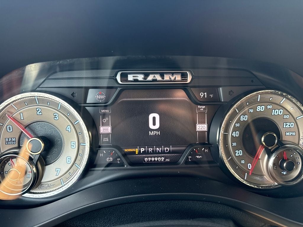 2020 RAM 1500 Laramie Longhorn Crew Cab 4x4 5'7' Box