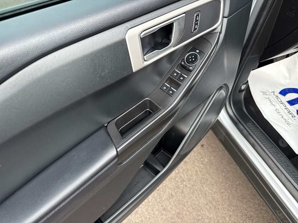 2023 Ford Explorer Base