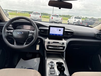 2023 Ford Explorer Base