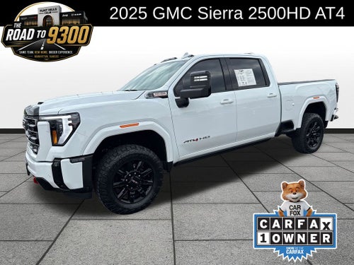 2025 GMC Sierra 2500HD 4WD Crew Cab Standard Bed AT4