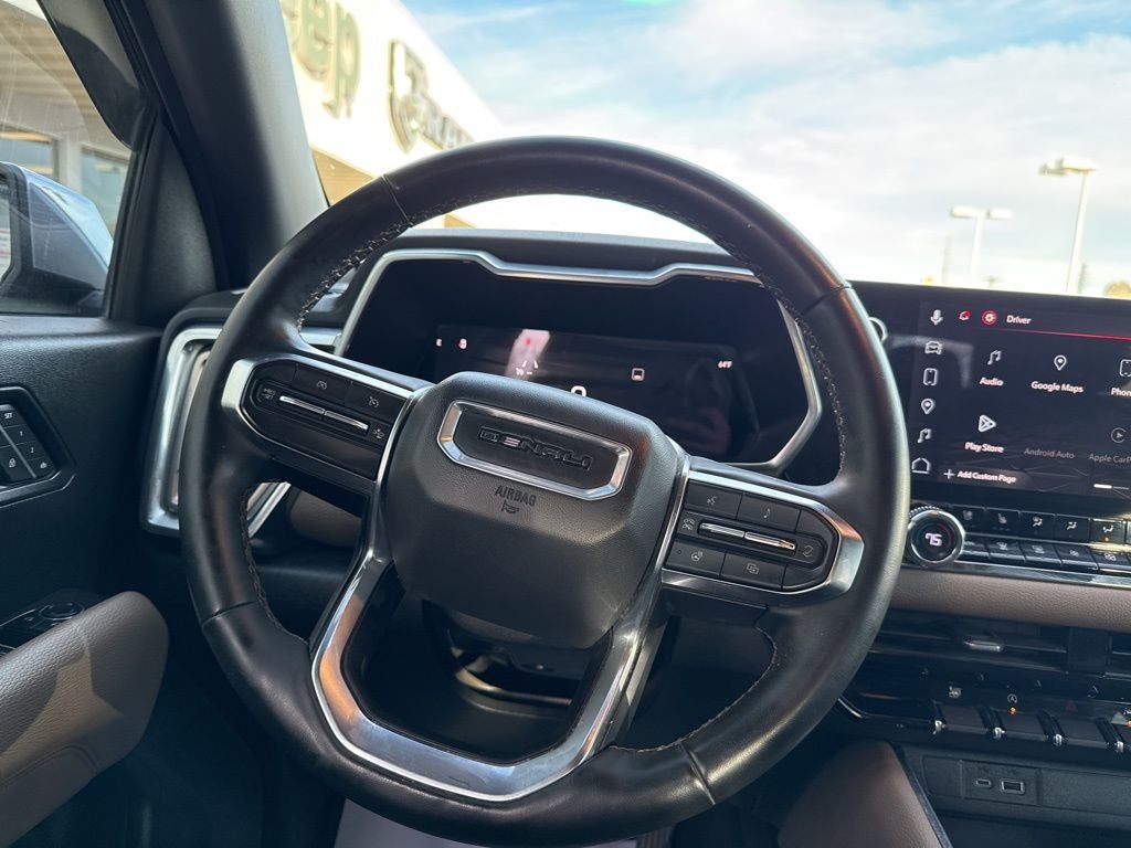 2023 GMC Canyon 4WD Crew Cab Short Box Denali