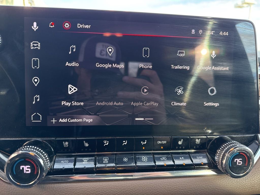 2023 GMC Canyon 4WD Crew Cab Short Box Denali