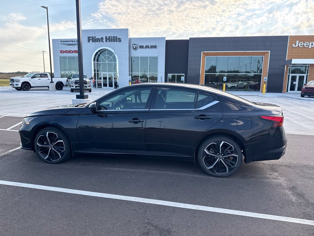 2023 Nissan Altima SR Intelligent AWD