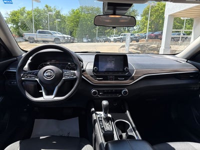 2024 Nissan Altima SV FWD