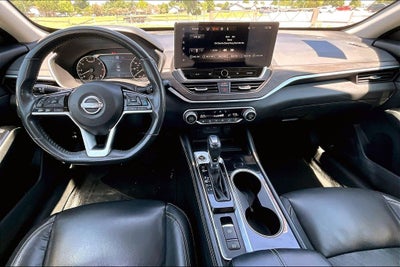 2023 Nissan Altima SL FWD