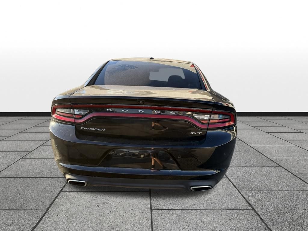 2018 Dodge Charger SXT RWD