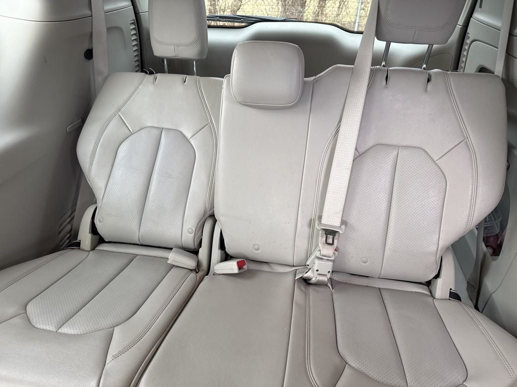 2020 Chrysler Pacifica Touring L