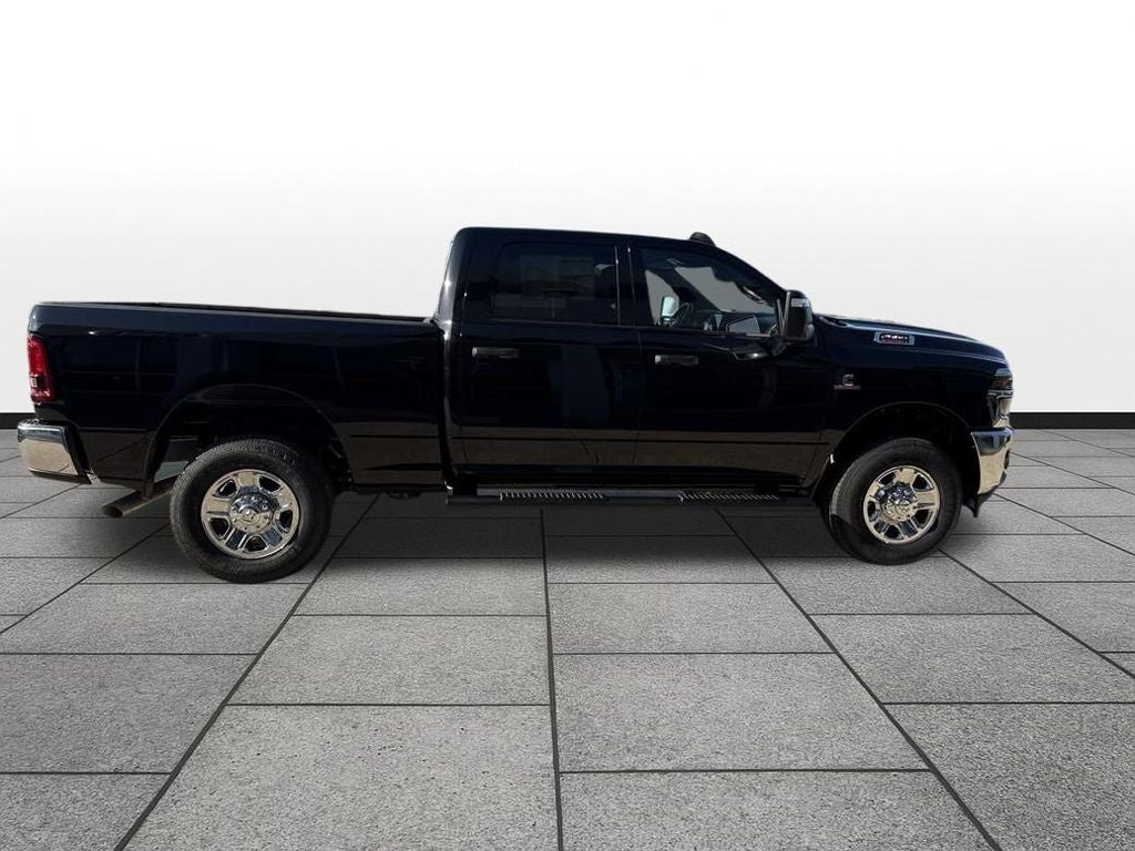 2025 RAM 2500 Tradesman Crew Cab 4x4 6'4' Box