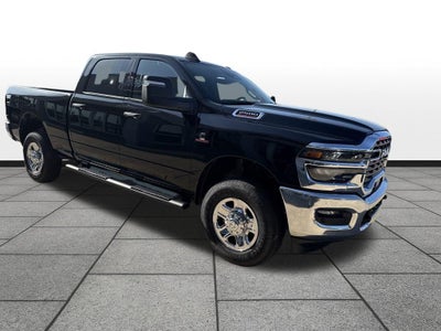 2025 RAM 2500 Tradesman Crew Cab 4x4 6'4' Box