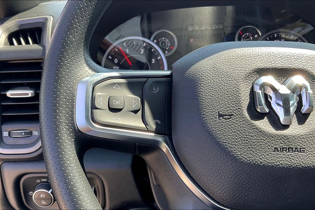 2025 RAM 2500 Tradesman Crew Cab 4x4 6'4' Box